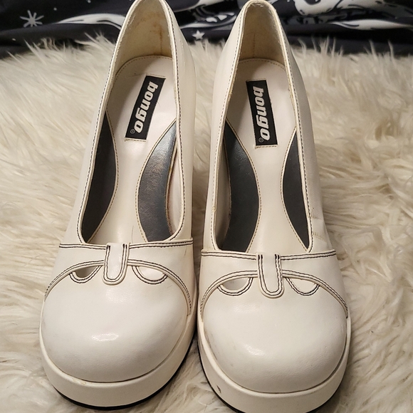 White, size 8, Bongo Chunky Heels - Picture 3 of 6